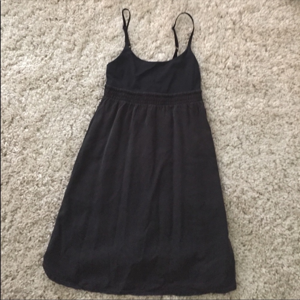 RARE Lululemon size 2 summer dress with pockets